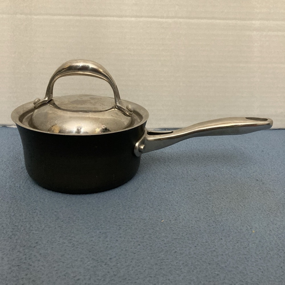 Kirkland Signature NSF Hard-Anodized Aluminum 1 QT (.94 L) Saucepan w/Lid